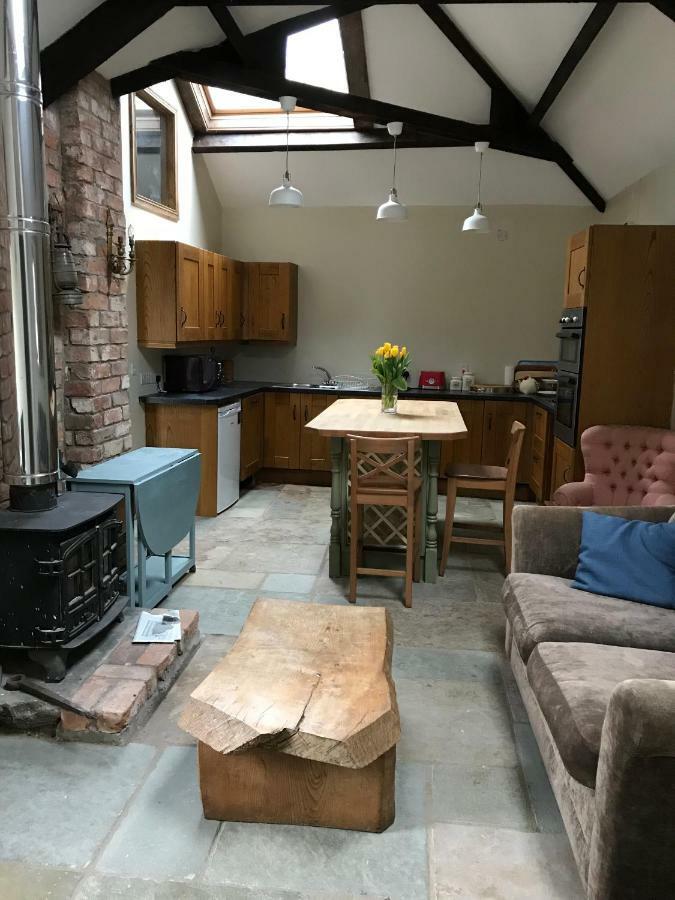 Tracey'S Farmhouse Cottage Belfast Eksteriør bilde
